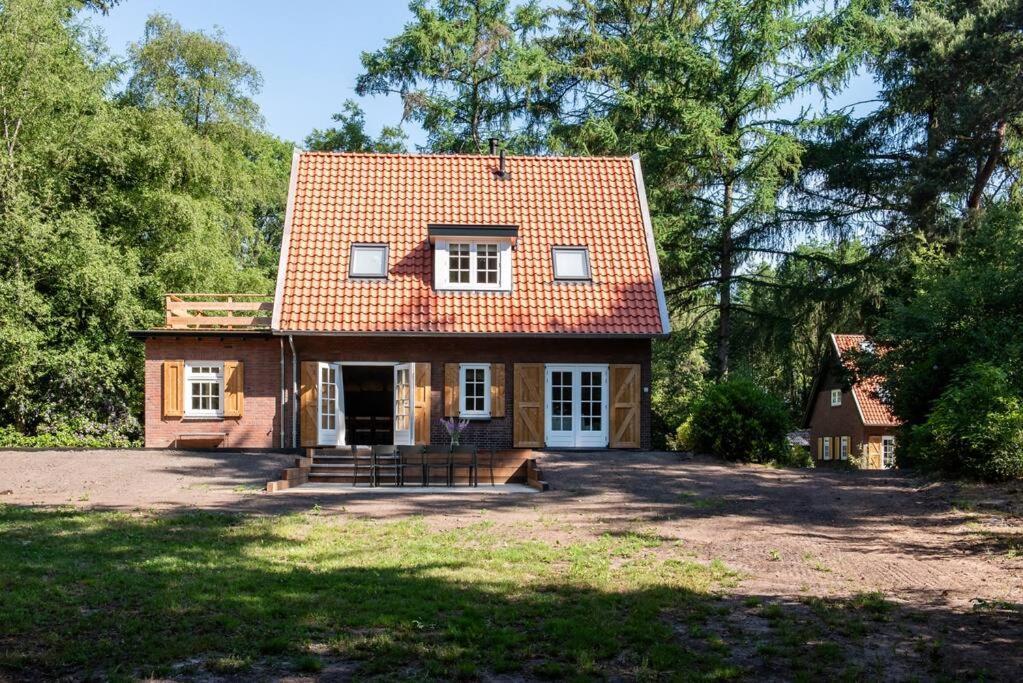 Fantastisch Familiehuis Met Grote Tuin I Bosrijk 룬터렌 외부 사진